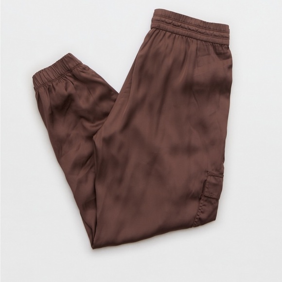 AERIE Satin Cargo Jogger Forest Green Olive Pants Size Small - Picture 4 of 12